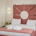 Royal Palace Ξενοδοχείο 3*