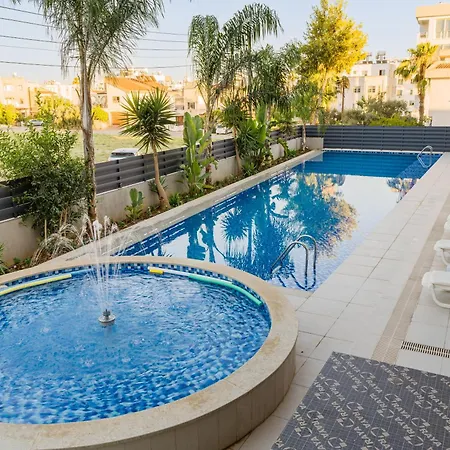 Royal Palace Otel