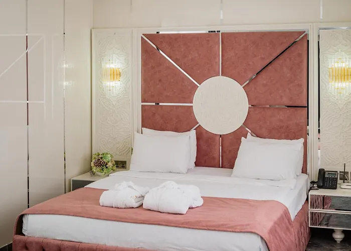 Royal Palace Hotel 3*