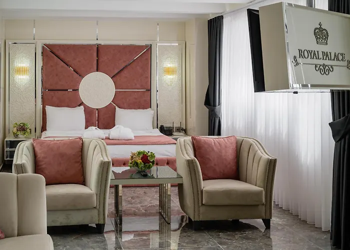 酒店 Royal Palace 3*